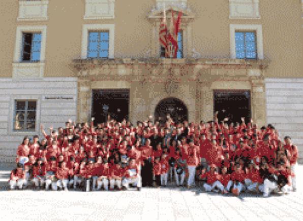 La primera colla castellera xina visita Tarragona