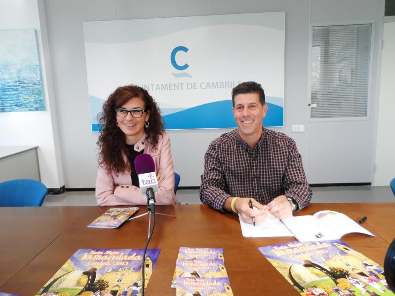 Merc&egrave; Dalmau i el regidor Llu&iacute;s Abella van presentar el programa