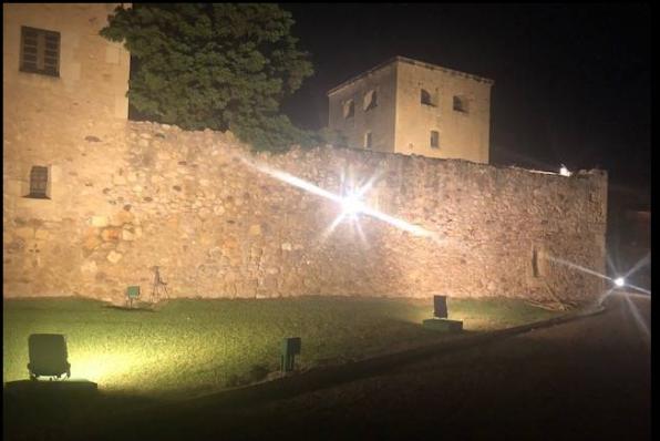 La nova il·luminació destaca més la bellesa de l'edifici històric