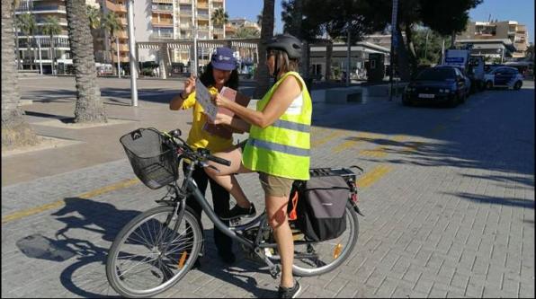 La campanya ha començat a informar els ciclistes