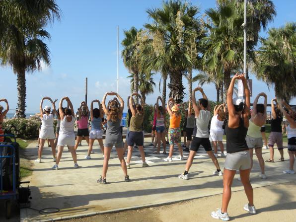 Imagen de una de las clases de zumba en Salou