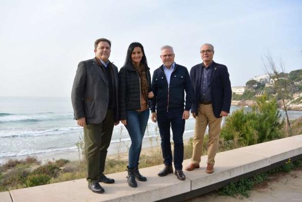 The mayor of Salou and representatives of the university 