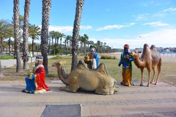 Figures dels Reis Mags a la platja de Salou