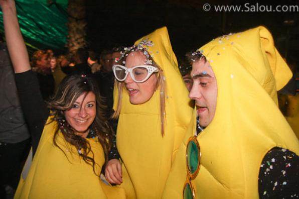 Más fotos fiesta Coso Blanco Salou 2011 12