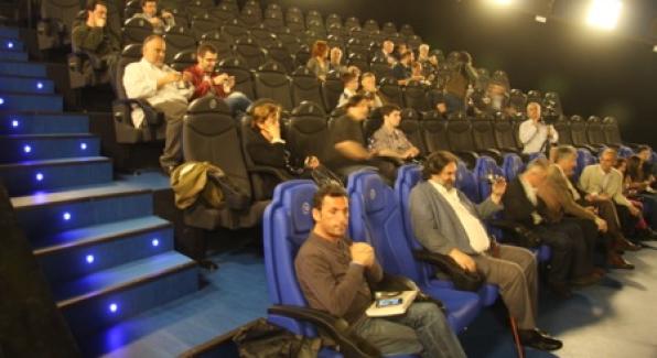 Ocine Les Gavarres remodela la sala 3 amb seients VIP i una pantalla de gran format