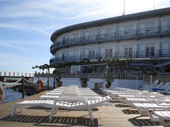 Hotel Juanito Platja in Sant Carles de la Rápita