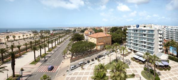 Hotel Blaumar de Salou situado en el paseo marítimo