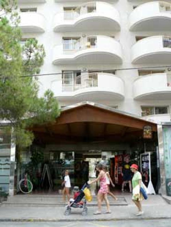 Apartotel Salou Suite 6