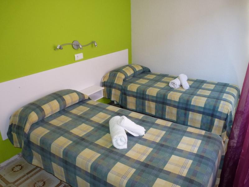 Hostal La Caba&ntilde;a - Salou 1
