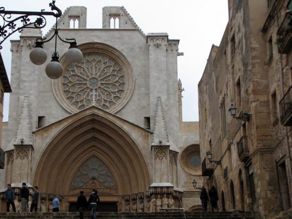 El primer hotel de 5 estrellas &lt;br /&gt;de Tarragona, junto a la catedral