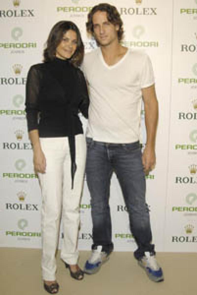 Feliciano Lopez and M &ordf; Jos&eacute; Su&aacute;rez launch the new christmas Season in Portaventura.